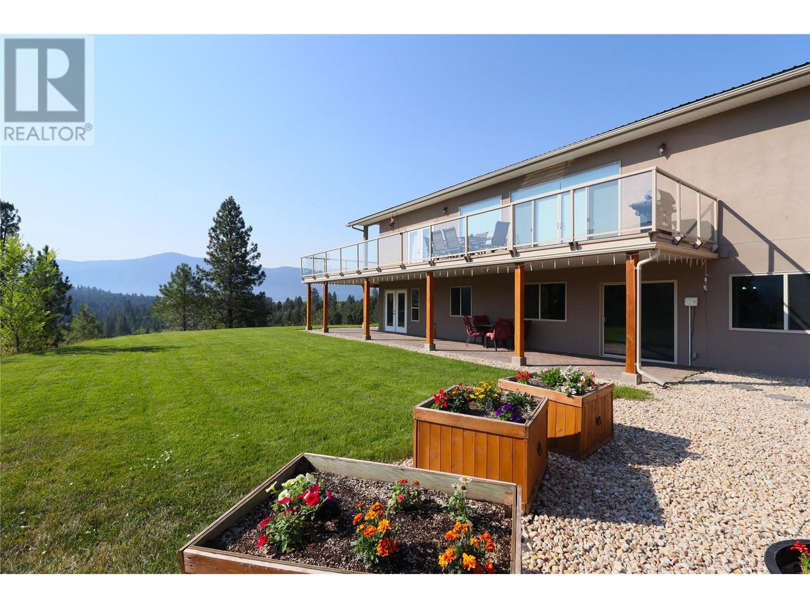 3285 Eagle Ridge Rd, Grand Forks, BC V0H 1H2