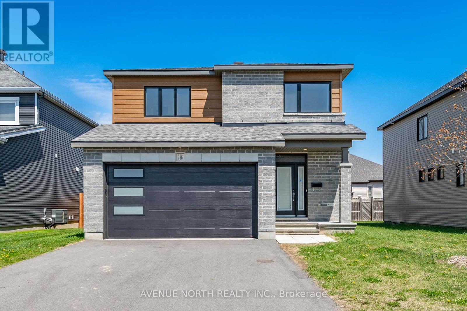 756 Namur St, Russell, ON K0A 1W0