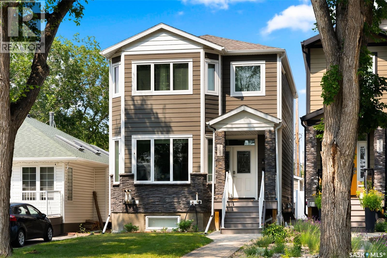 3124 Hill Ave, Regina, SK S4S 0W3