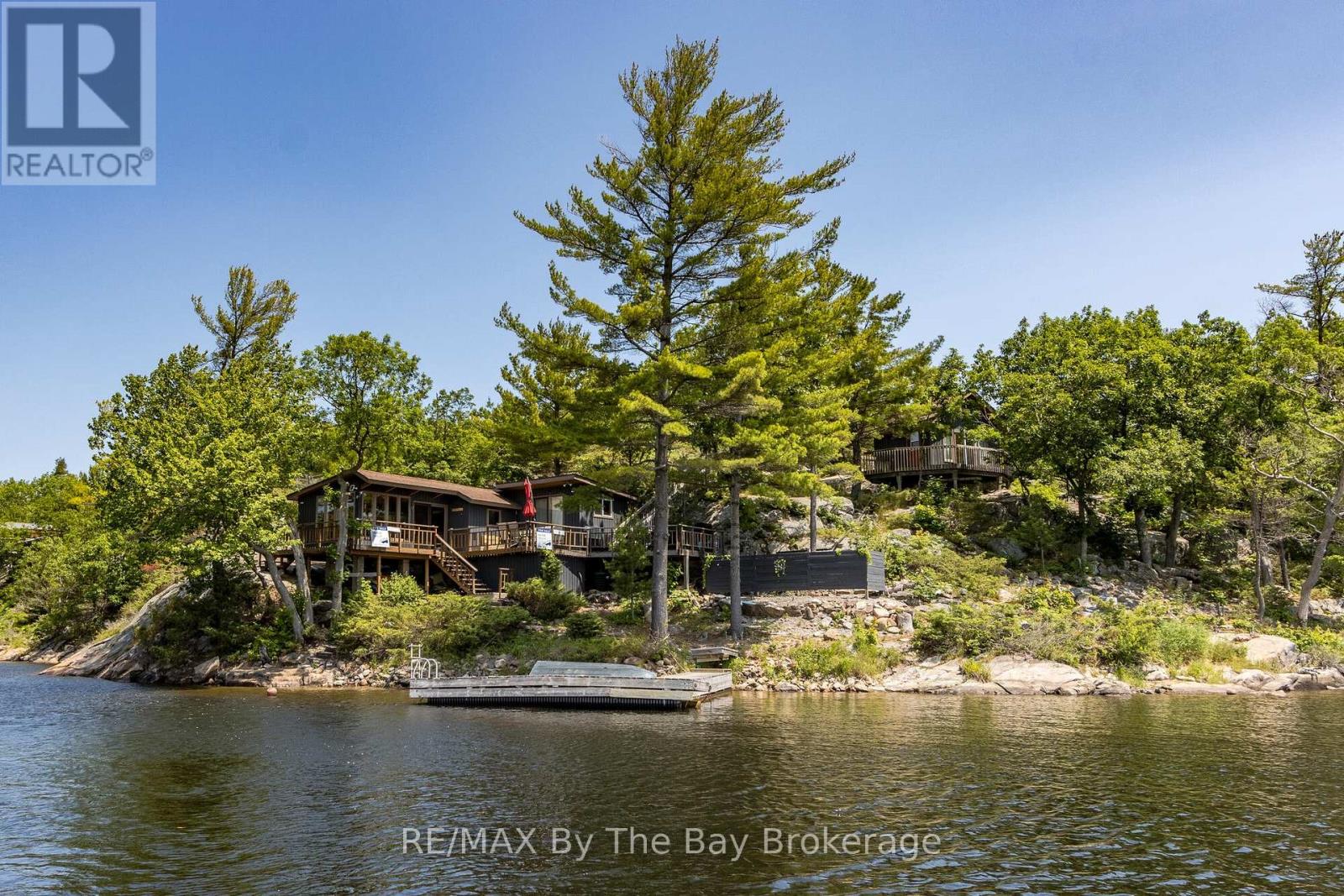 1518 Island 1040, Georgian Bay, ON L0K 1S0