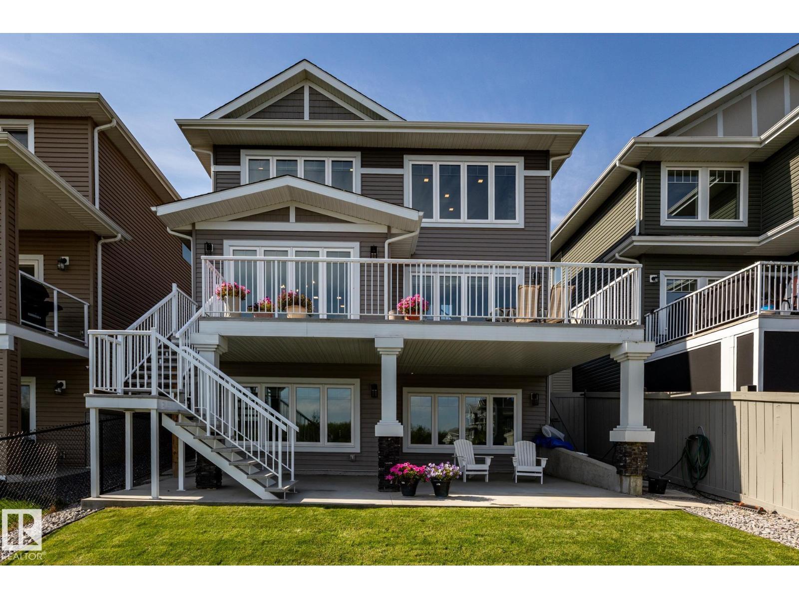 3419 Chickadee Dr NW, Edmonton, AB T5S 0L1