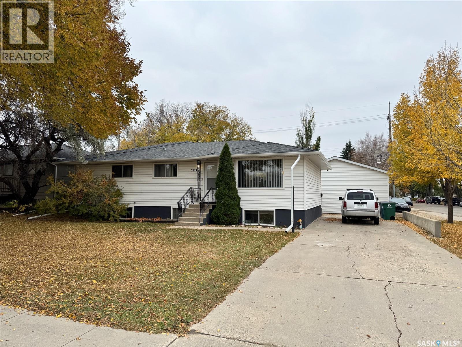 2919 20th Street West, Saskatoon, SK S7M 1C2