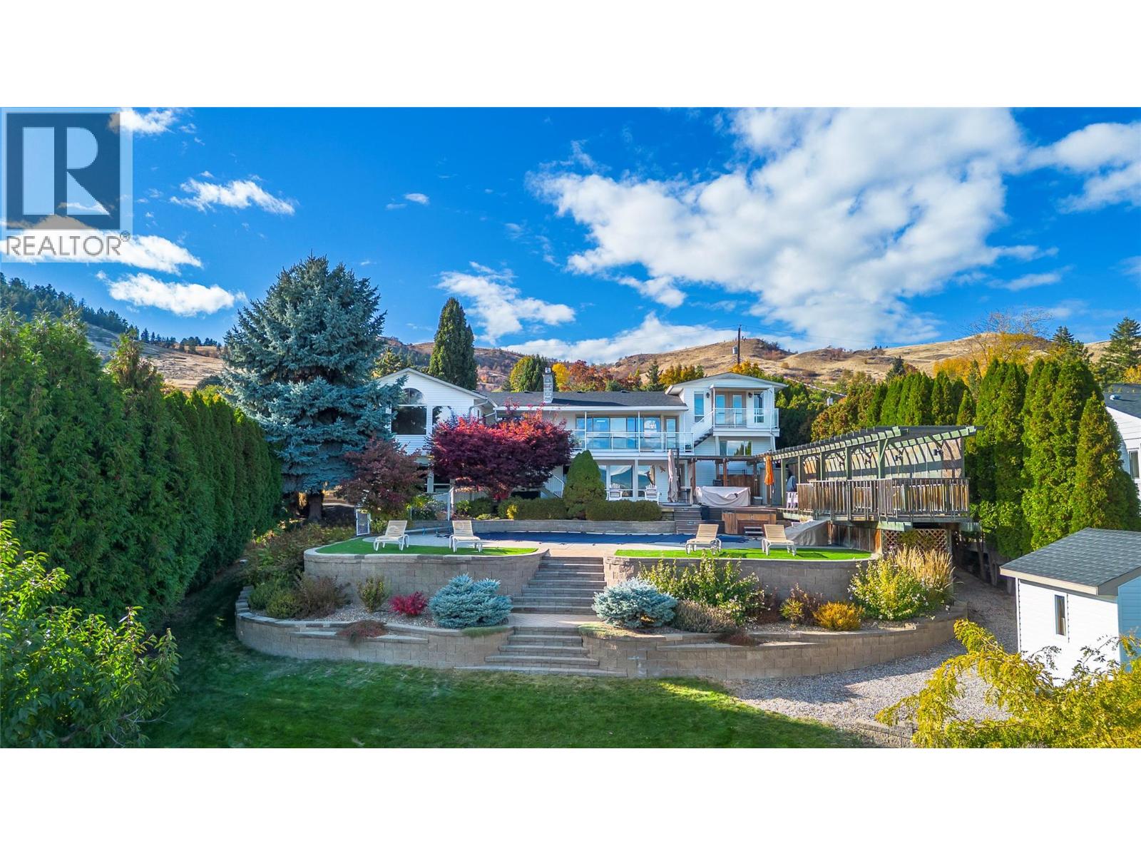 13709 Nash Dr, Coldstream, BC V1B 1X9