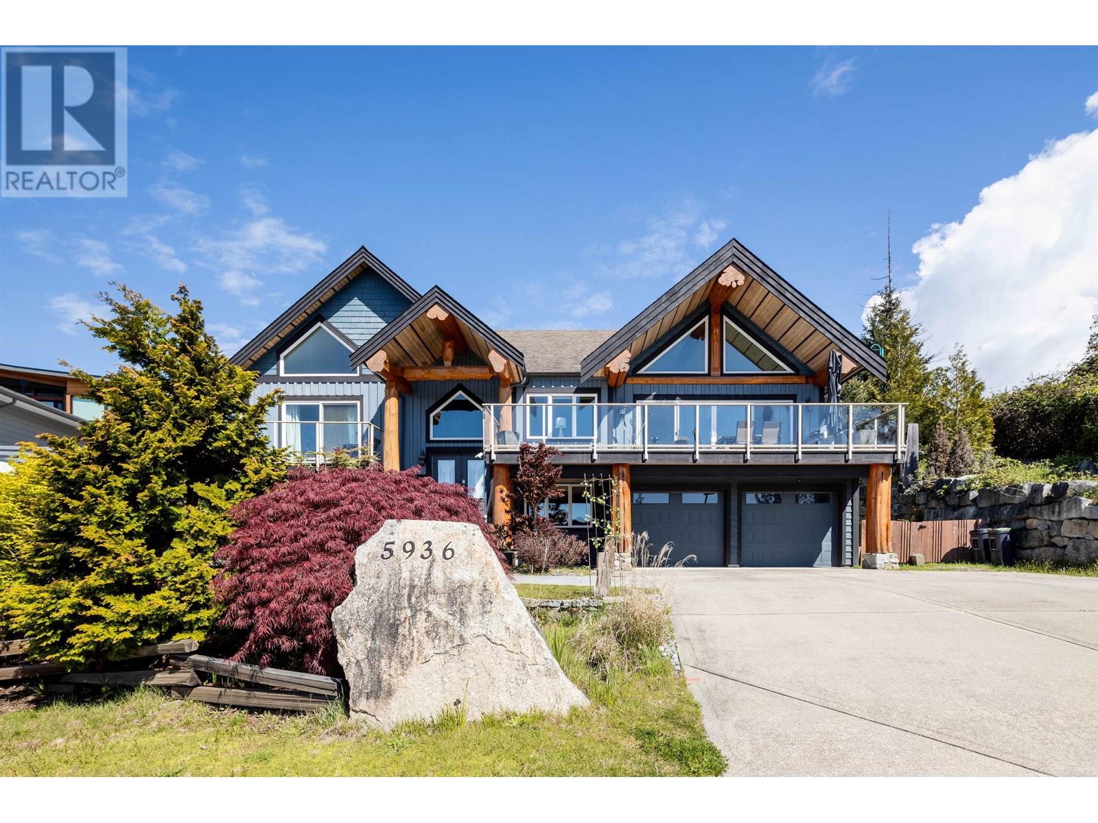 5936 Barnacle St, Sechelt, BC V7Z 0V4