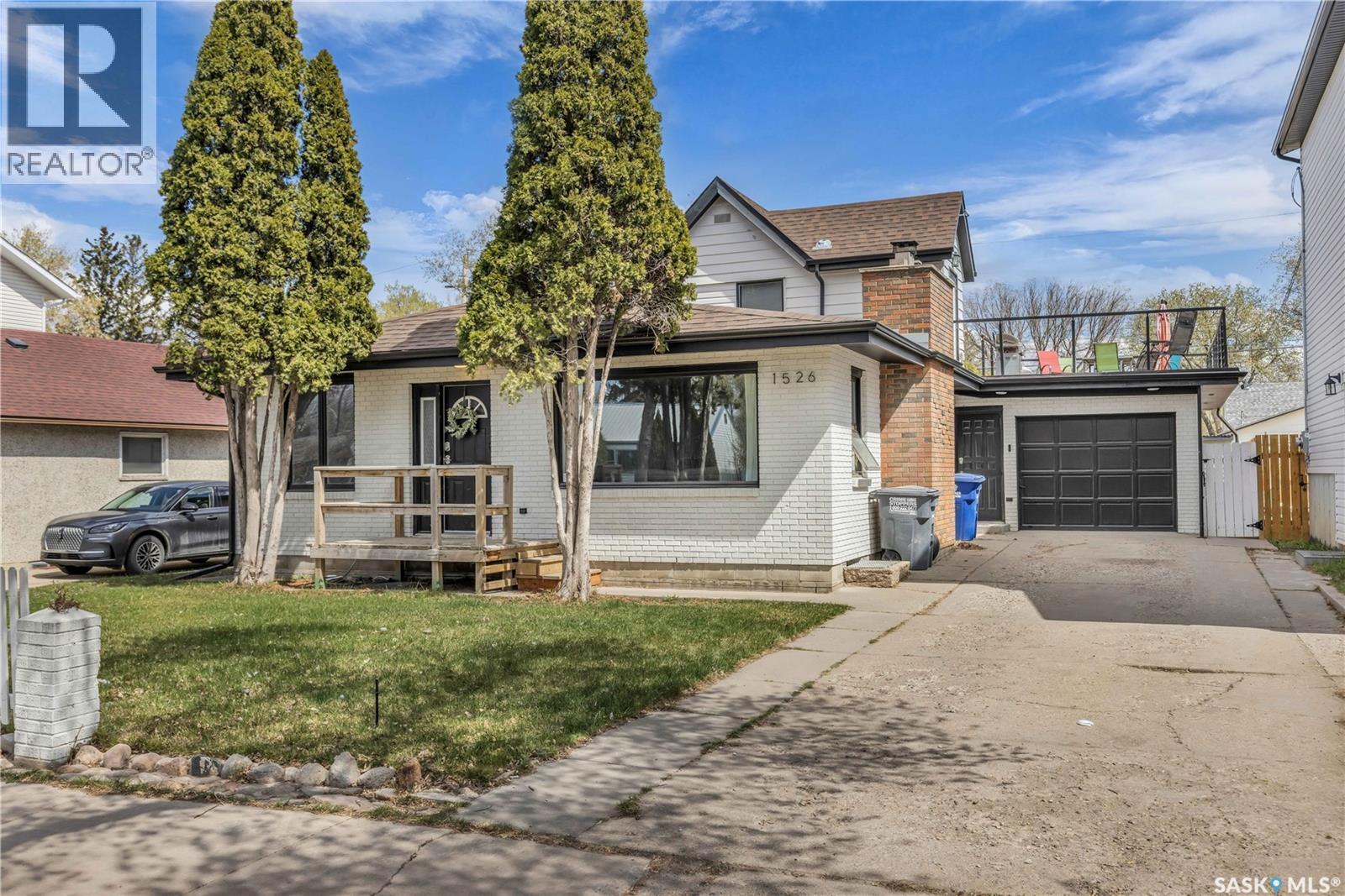 1526 D Ave N, Saskatoon, SK S7L 1P6
