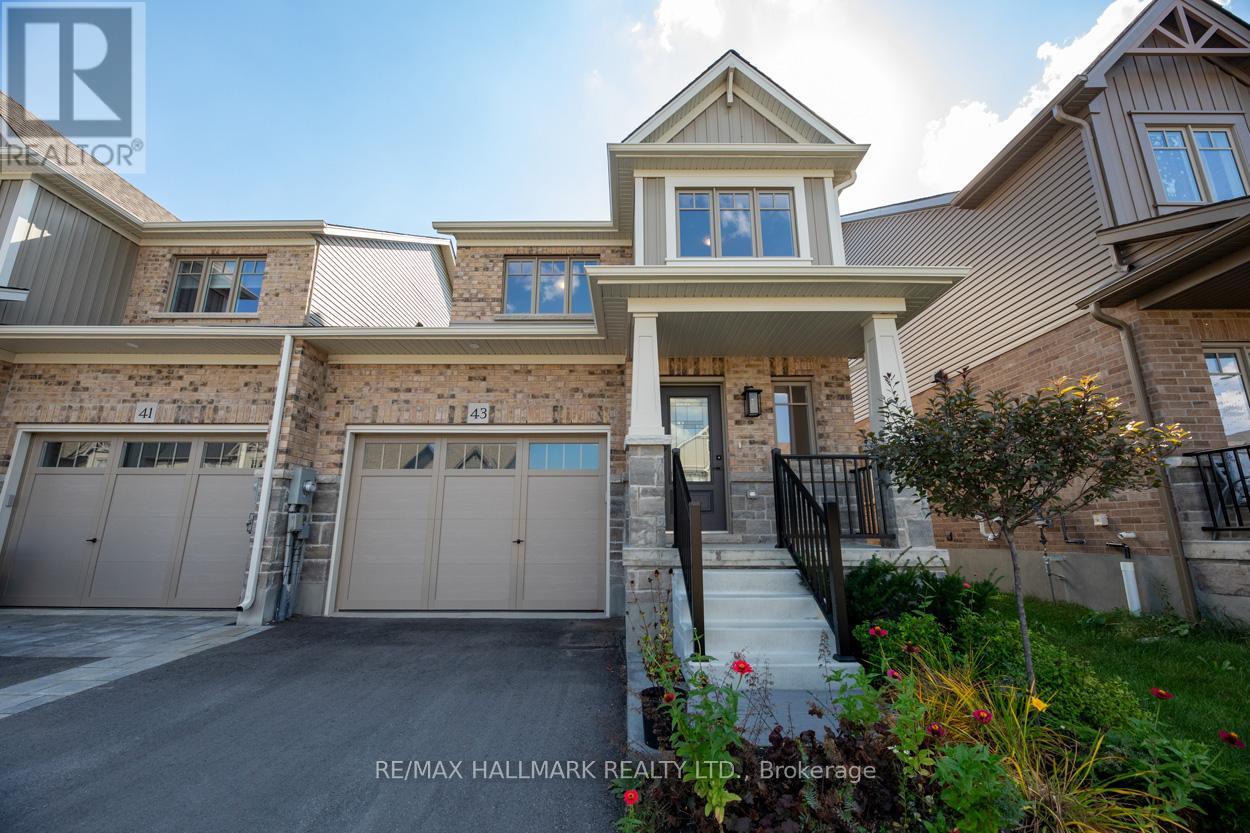 43 Shipley Ave, Collingwood, ON L9Y 5M7