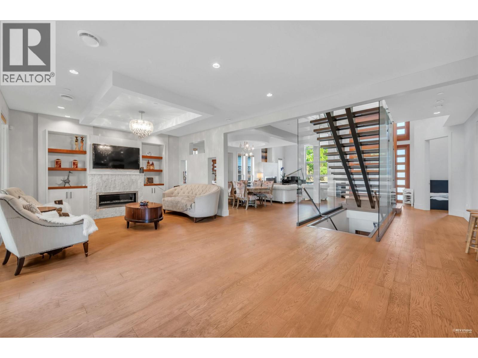 1450 Fulton Ave, West Vancouver, BC V7T 1P1