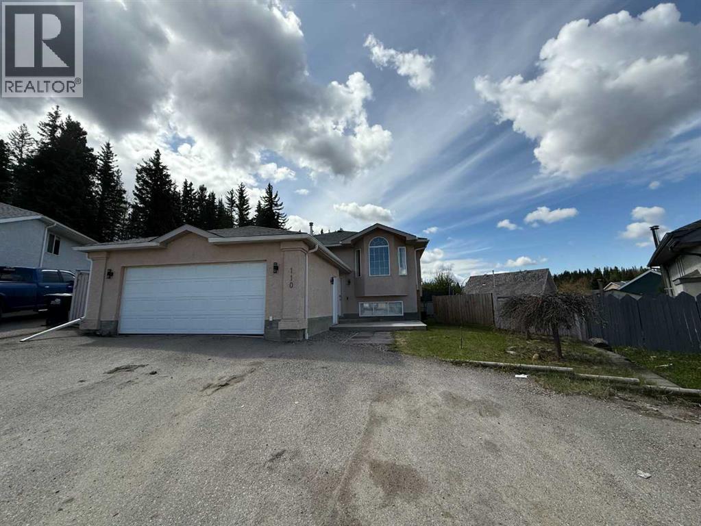 110 Parker Pl, Hinton, AB T7V 2C2