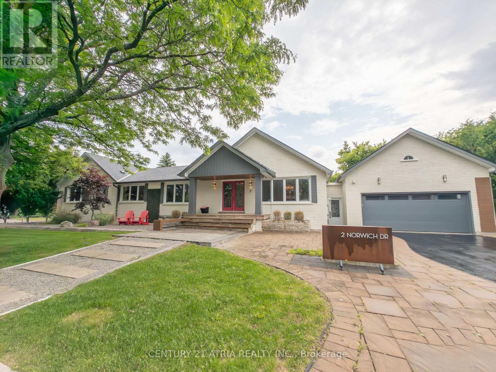 2 Norwich Dr, Markham, ON L3P 6R9