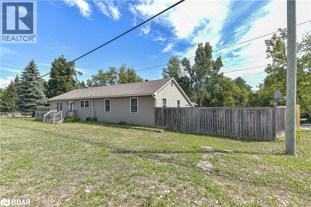 3323 Park Rd, Severn, ON L3V 0V9