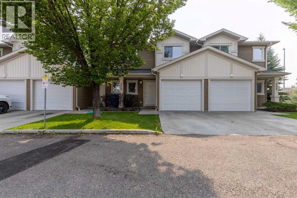 205 Silkstone Road W Unit 2, Lethbridge, AB T1K 4J9