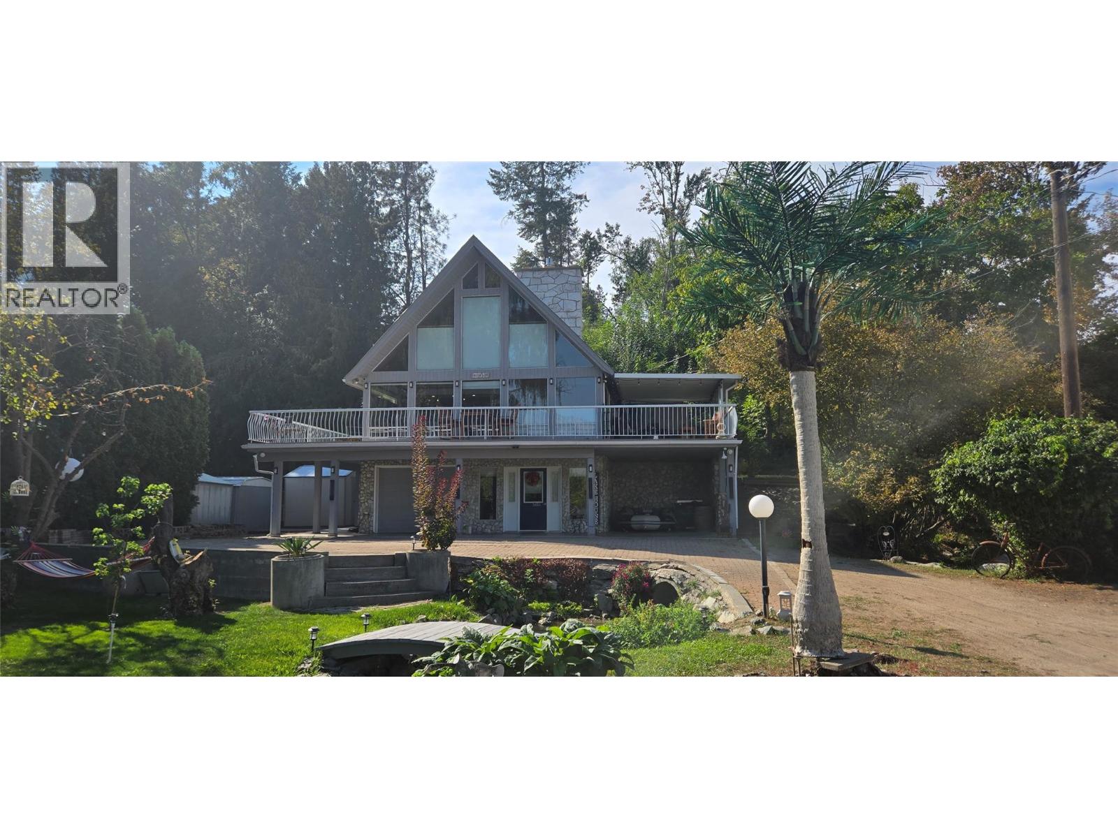 1602 85 Street, Osoyoos, BC V0H 1V1