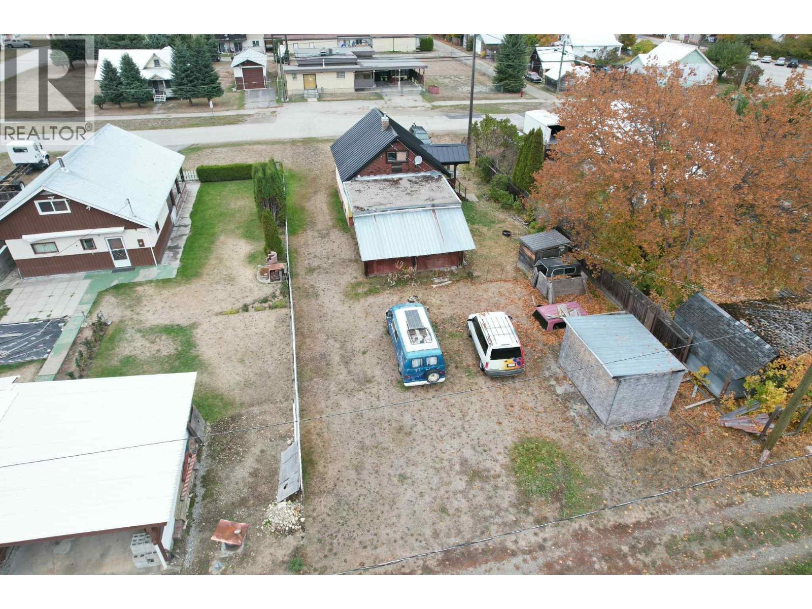 515 Sayward Ave, Salmo, BC V0G 1Z0