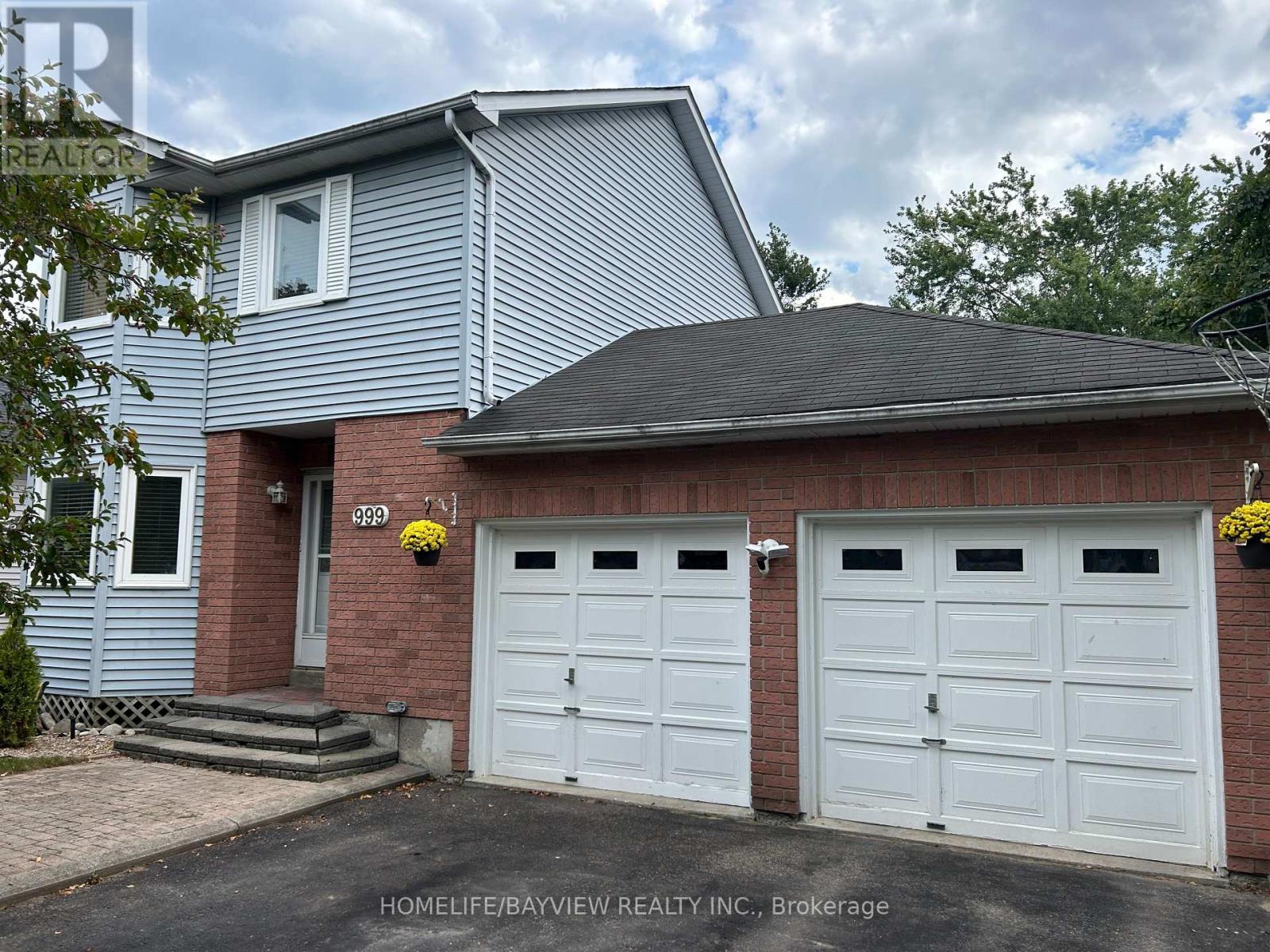 999 Anna Maria Ave, Innisfil, ON L9S 1V7
