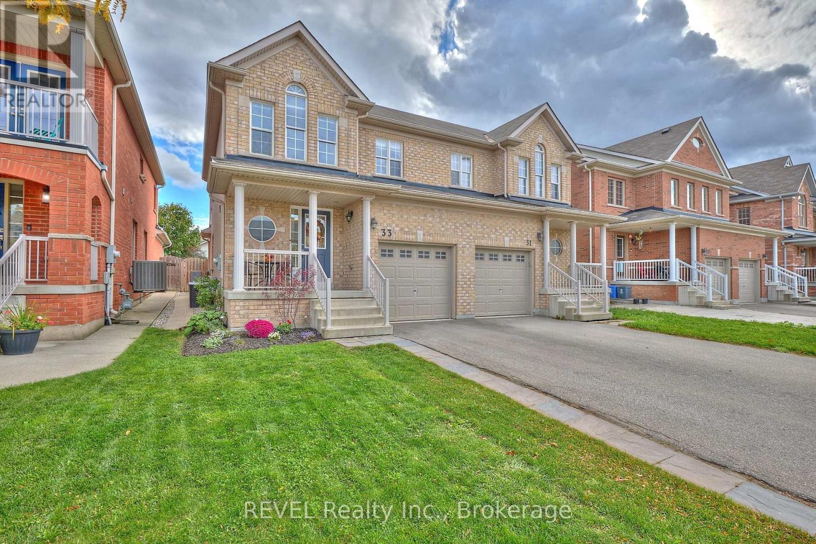 33 Haynes Ct, Niagara-on-the-lake Glendale, ON L0S 1J0