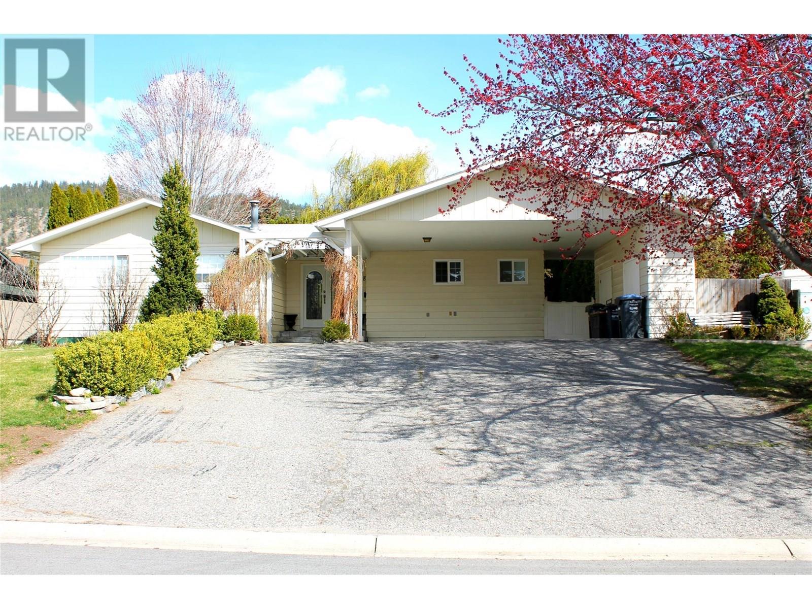 458 Alder St, Penticton, BC V2A 6S6