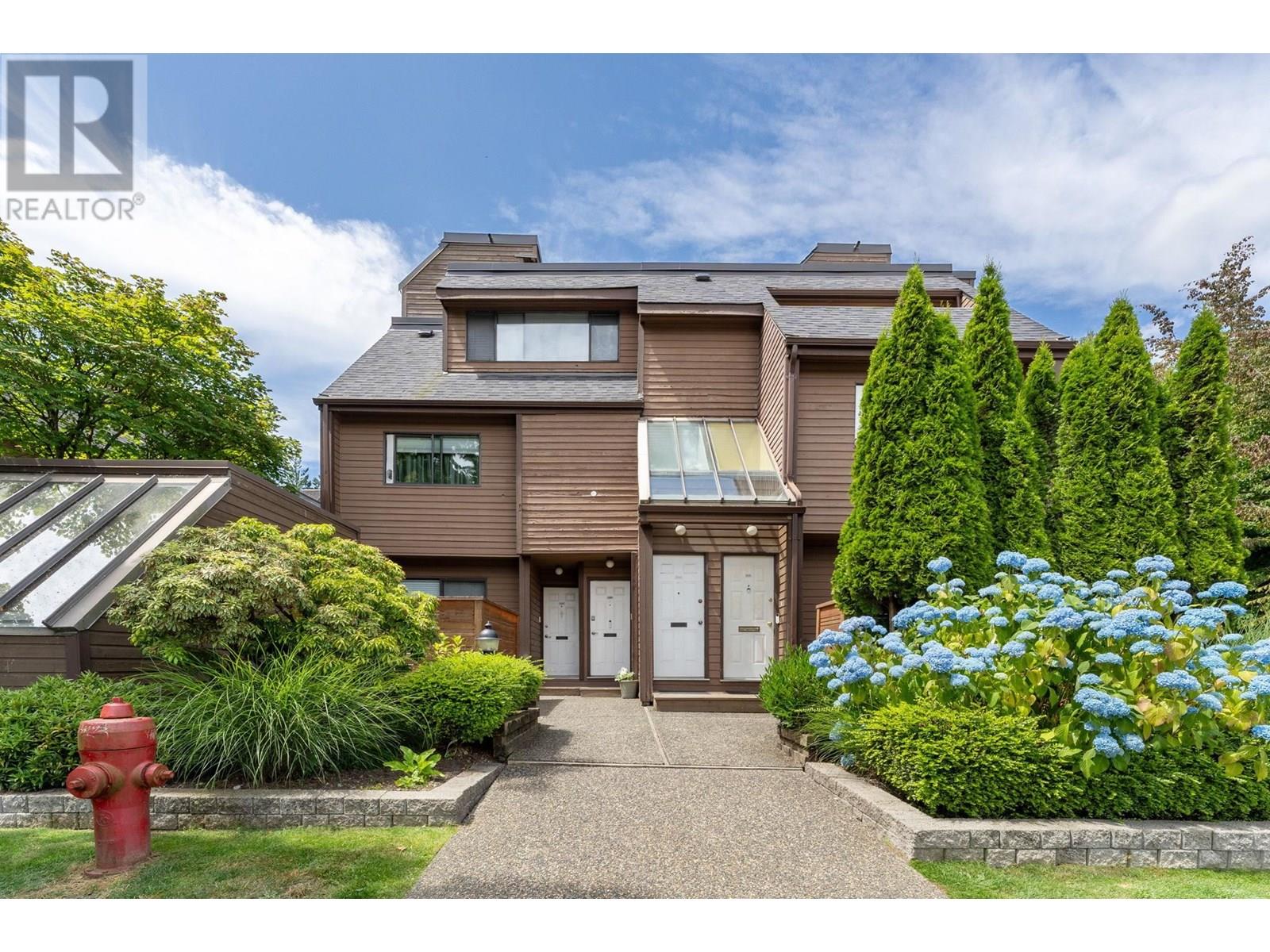 3349 Mountain Hwy, North Vancouver, BC V7K 2H4