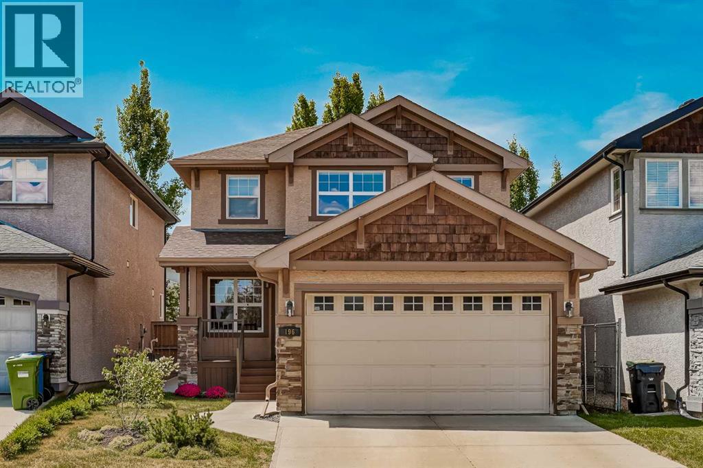 196 Everwillow Park SW, Calgary, AB T2Y 5E1