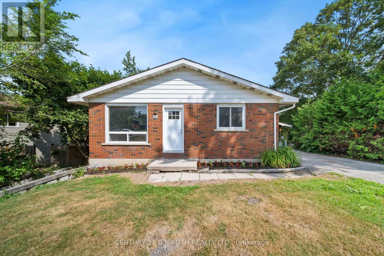 138 Simcoe St, Orillia, ON L3V 1G9