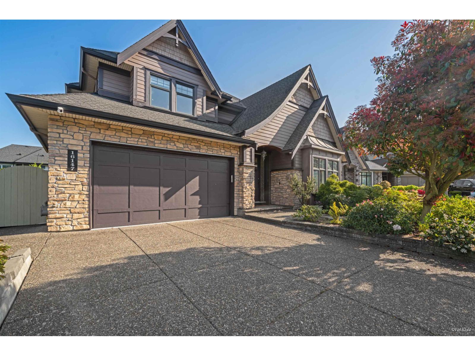 27 Avenue Unit 16147 #b, Surrey, BC V3Z 3W1