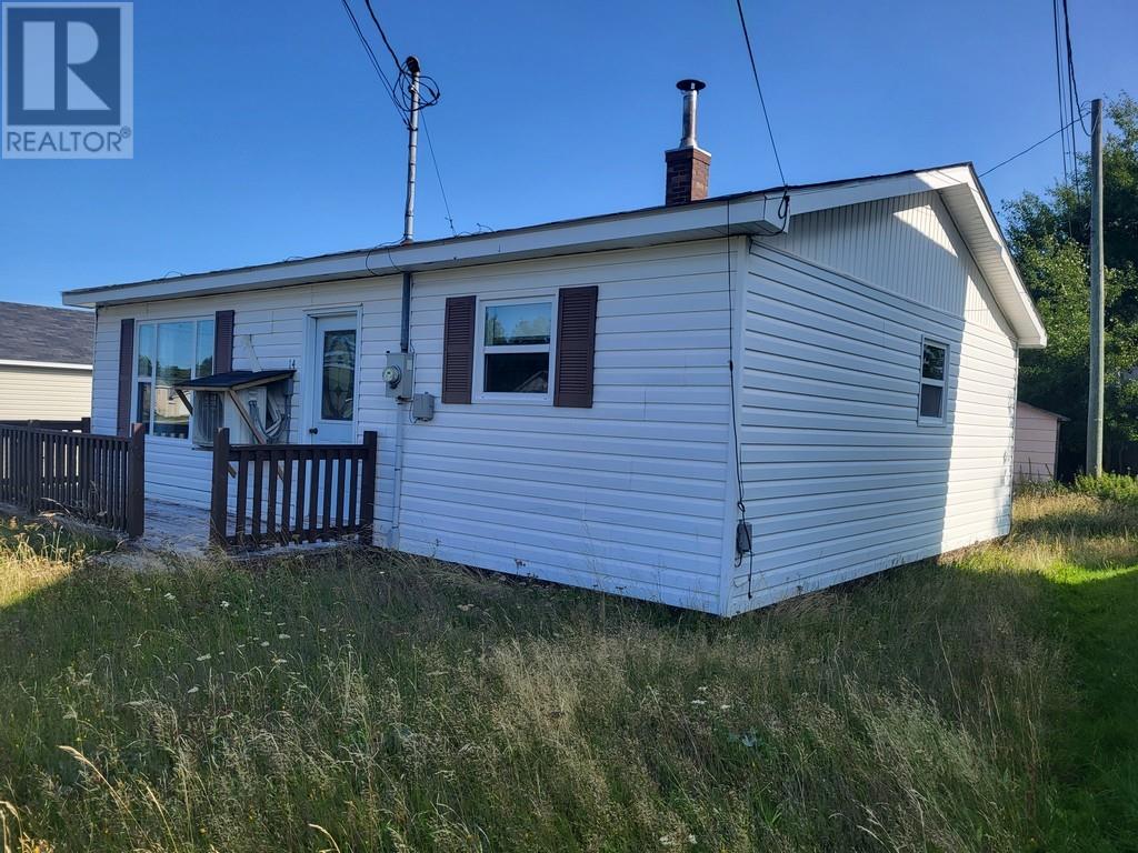 14 Commonwealth Dr, Botwood, NL A0H 1E0