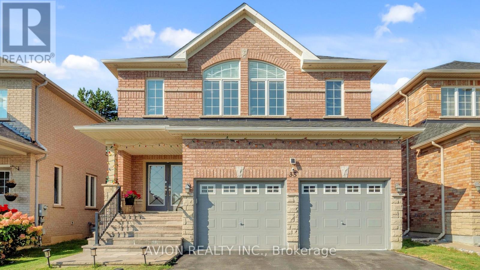 35 Old Orchard Cres, Richmond Hill, ON L4S 0A2