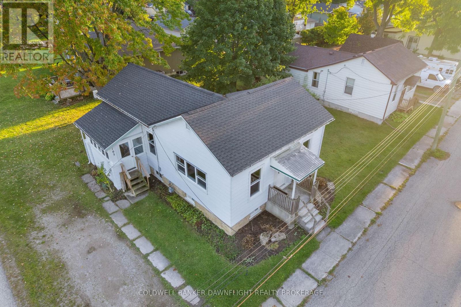 103 Park St, South Huron, ON N0M 1S2