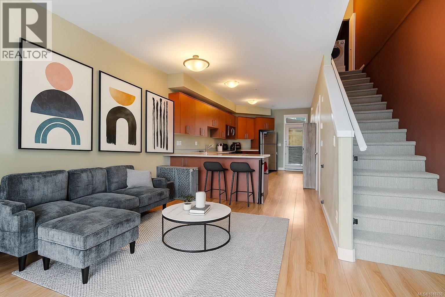 5170 Dunster Rd Unit 204 Rd, Nanaimo, BC V9T 2Z2