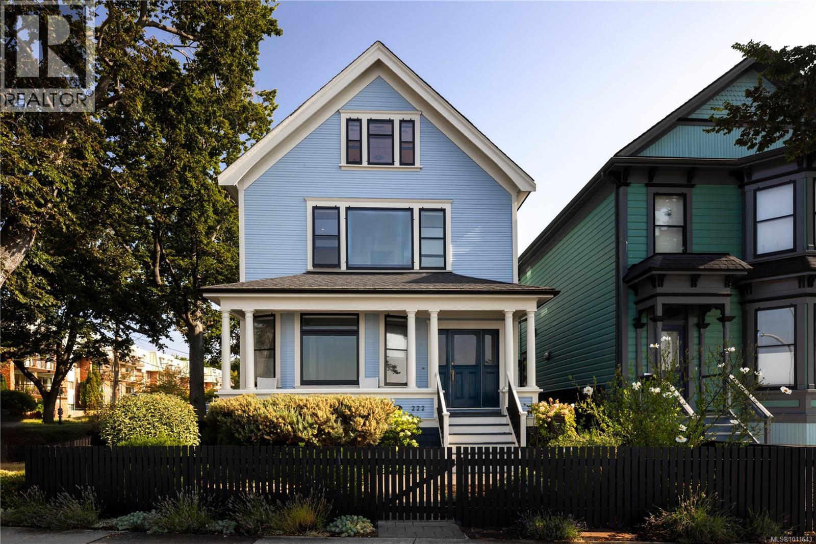 222 Dallas Rd, Victoria, BC V8V 1A5