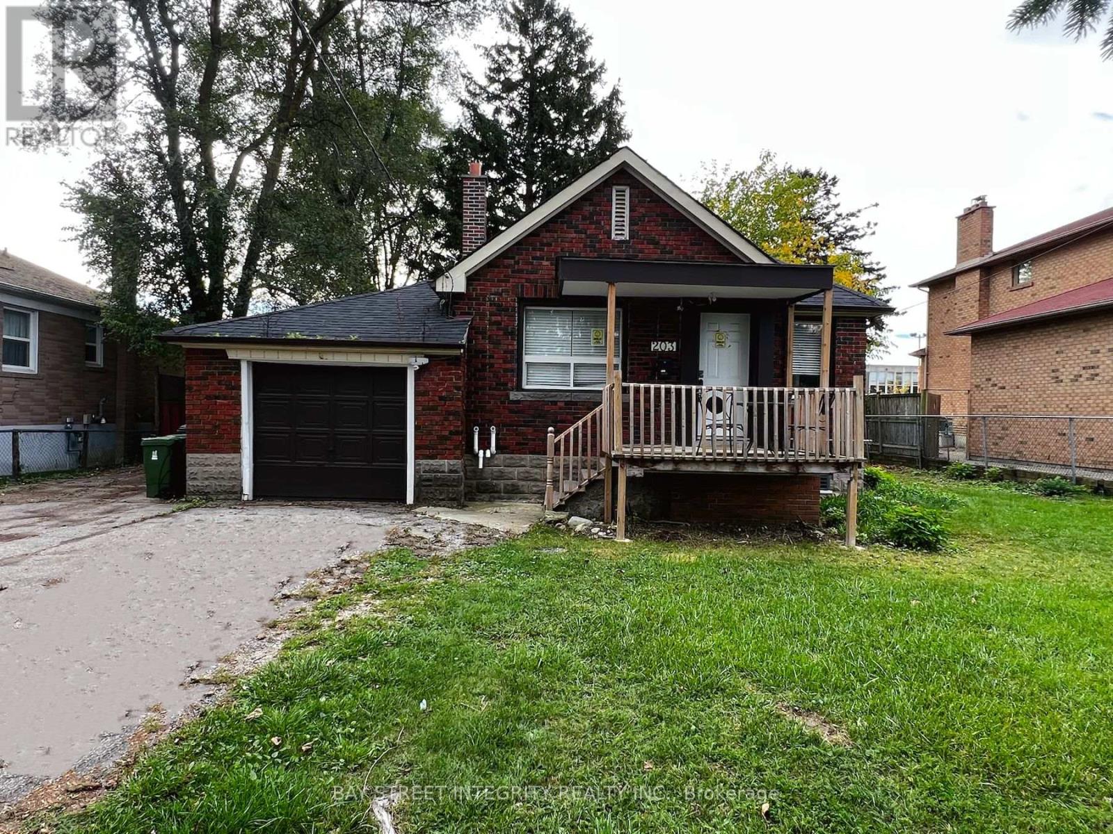 203 Drewry Ave, Toronto, ON M2M 1E3