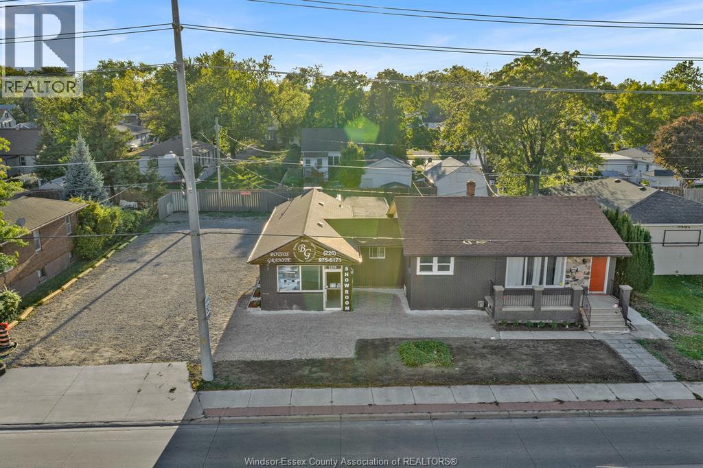 3225 Walker Rd, Windsor, ON N8W 3E7