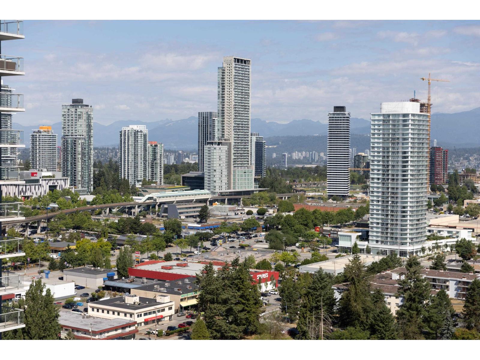 13778 100 Avenue Unit 610, Surrey, BC V3T 0V3