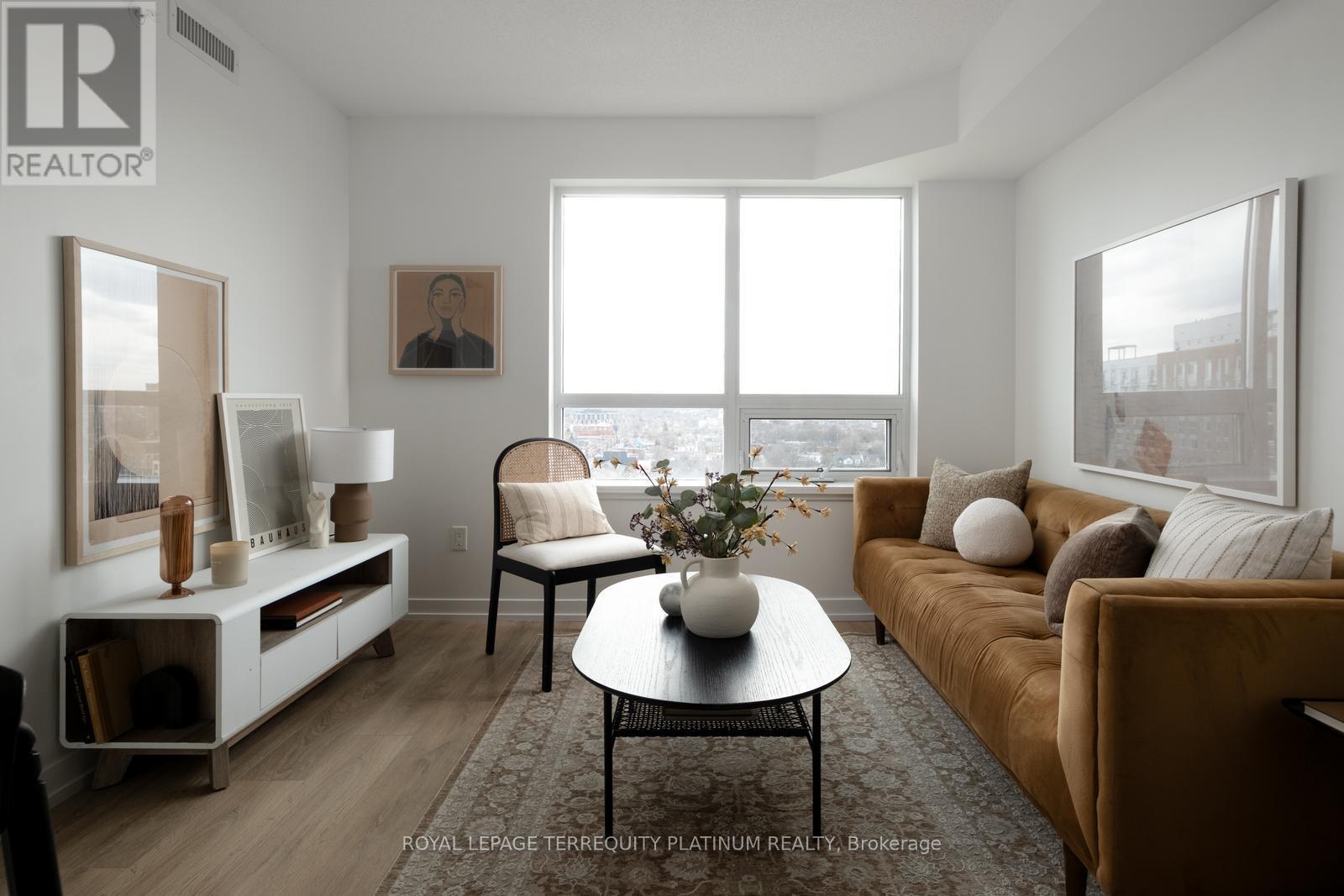 1407 1420 Dupont St, Toronto, ON M6H 0C2