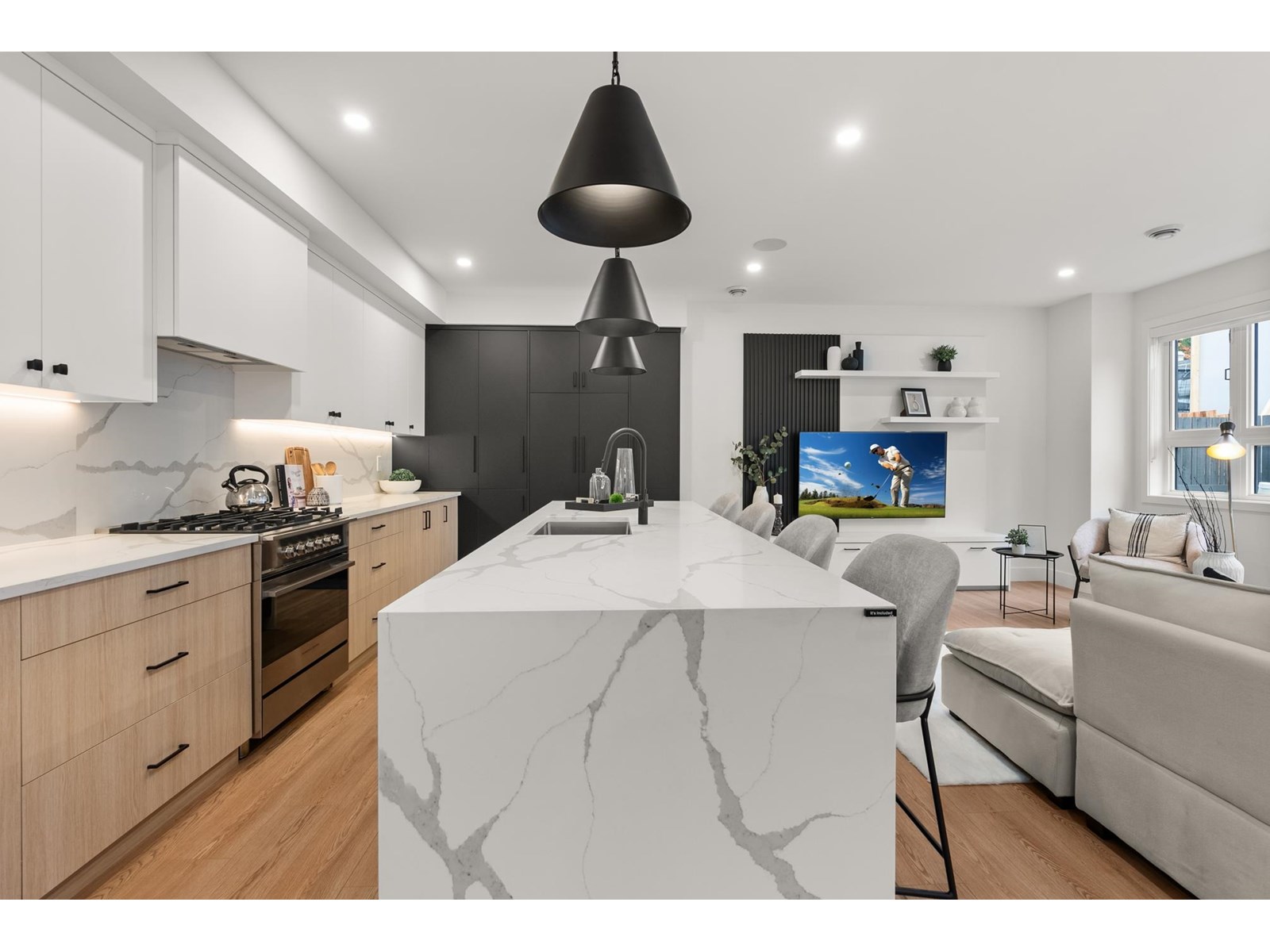 16358 90 Avenue Unit 25, Surrey, BC V4N 1A1