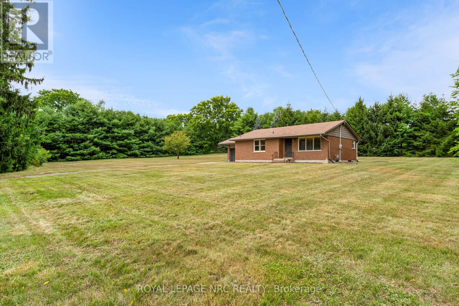 489 Memorial Dr, Pelham, ON L0S 1C0