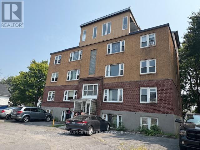 320 Gleeson Ave N, Cornwall, ON K6J 1E3