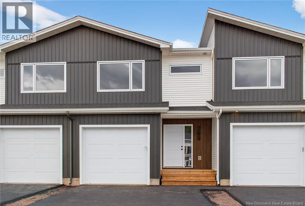 289 Elsliger St, Dieppe, NB E1H 2B9