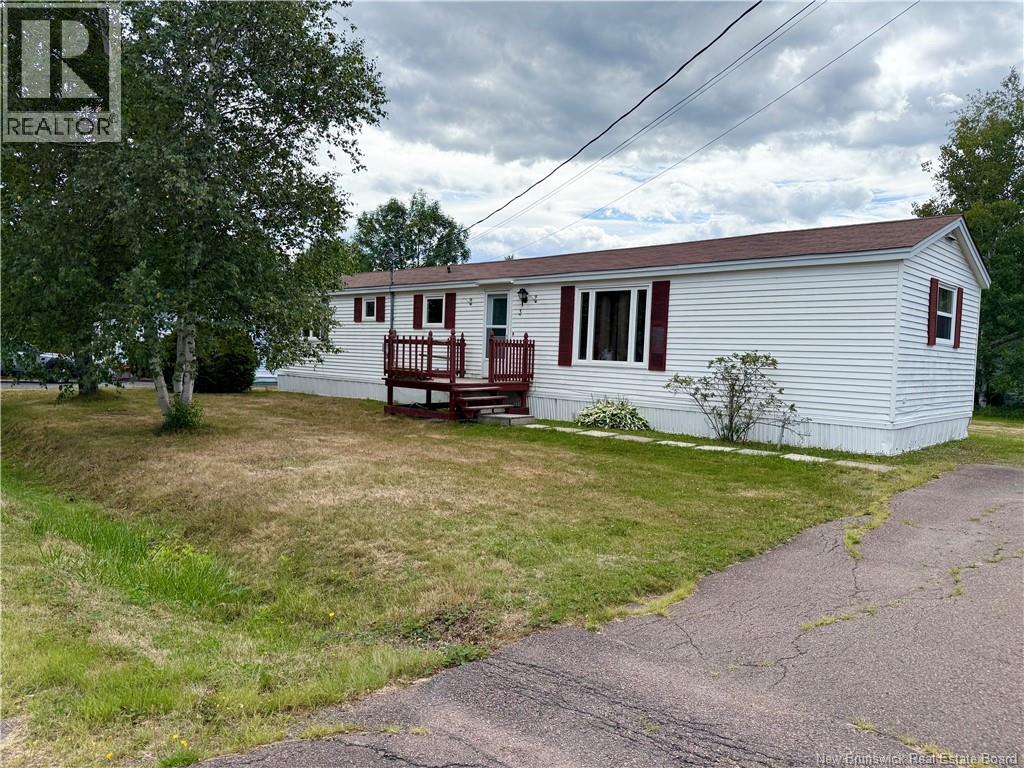 3 Blue Jay St, Moncton, NB E1H 2S1