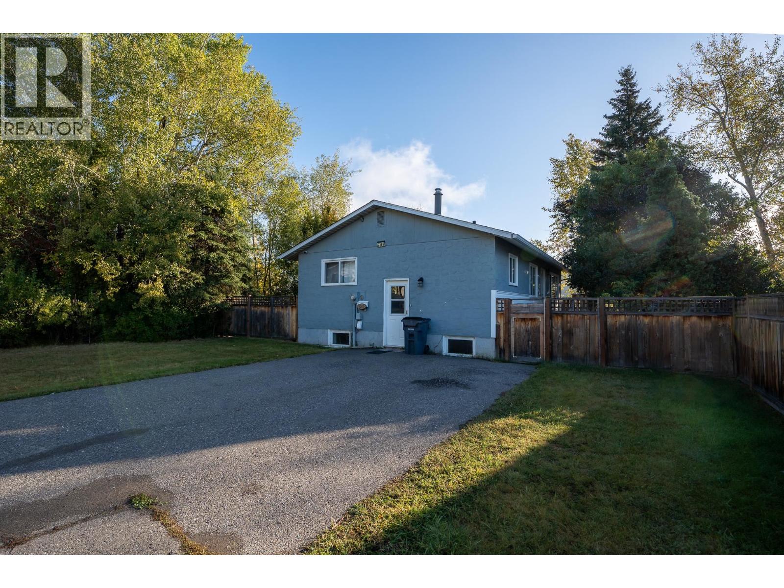 2362 Jasper St, Prince George, BC V2L 1P1