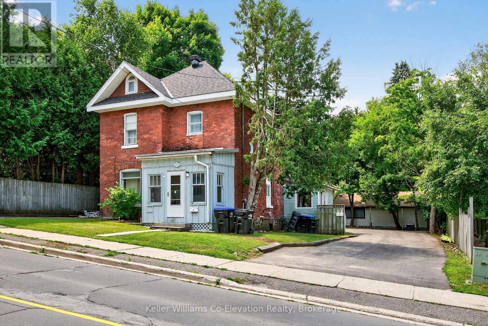 224 Fourth Street, Midland, ON L4R 3T5