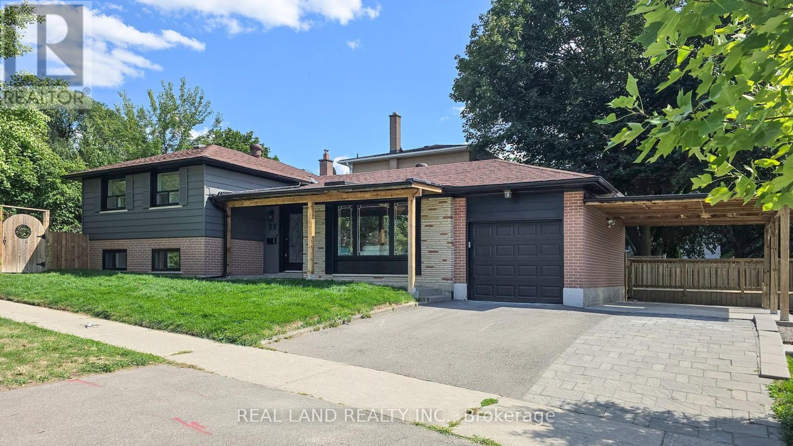 38 Cresthaven Dr, Toronto, ON M2H 1M1