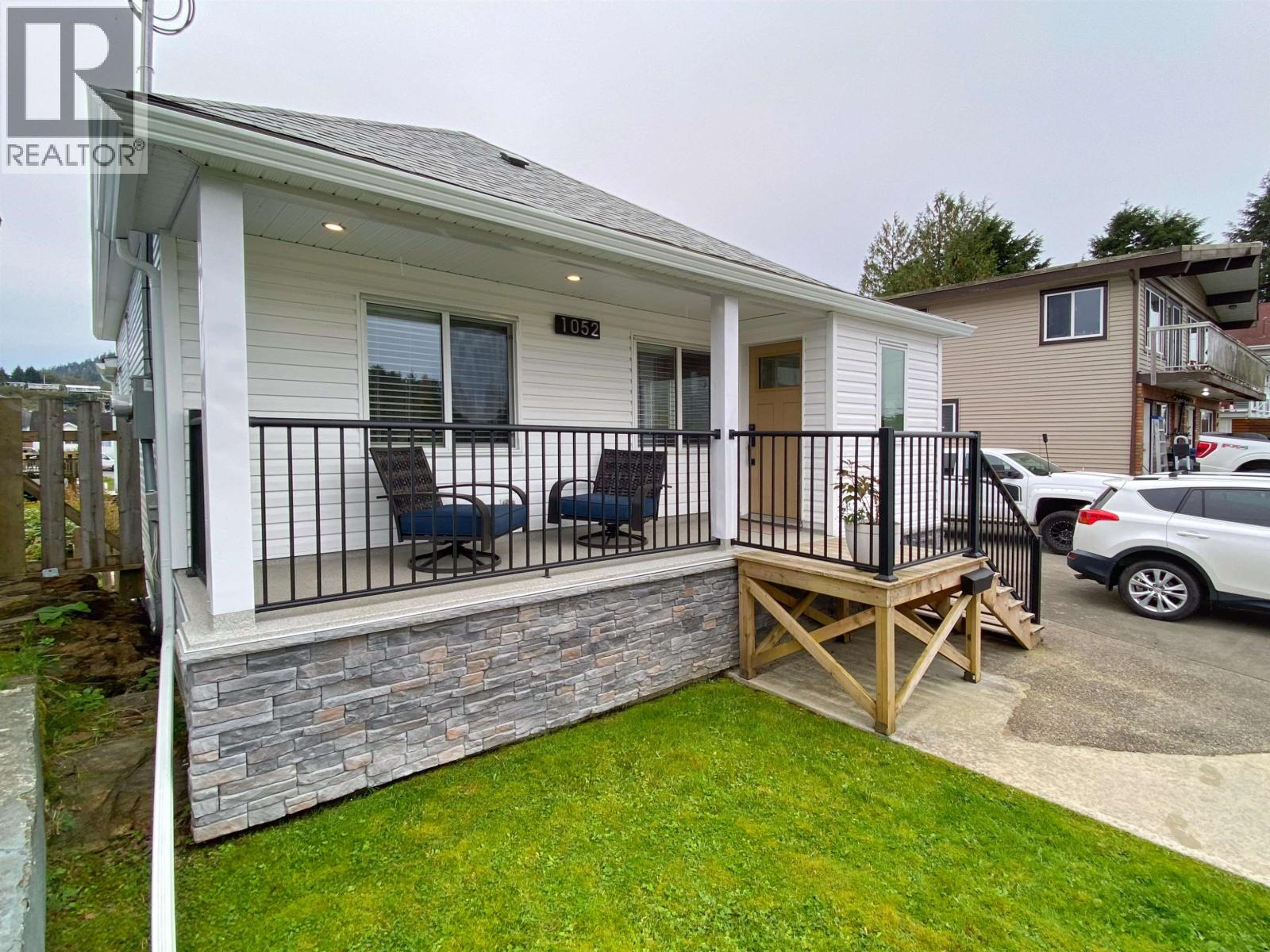 1052 E 6th Ave, Prince Rupert, BC V8J 1X6