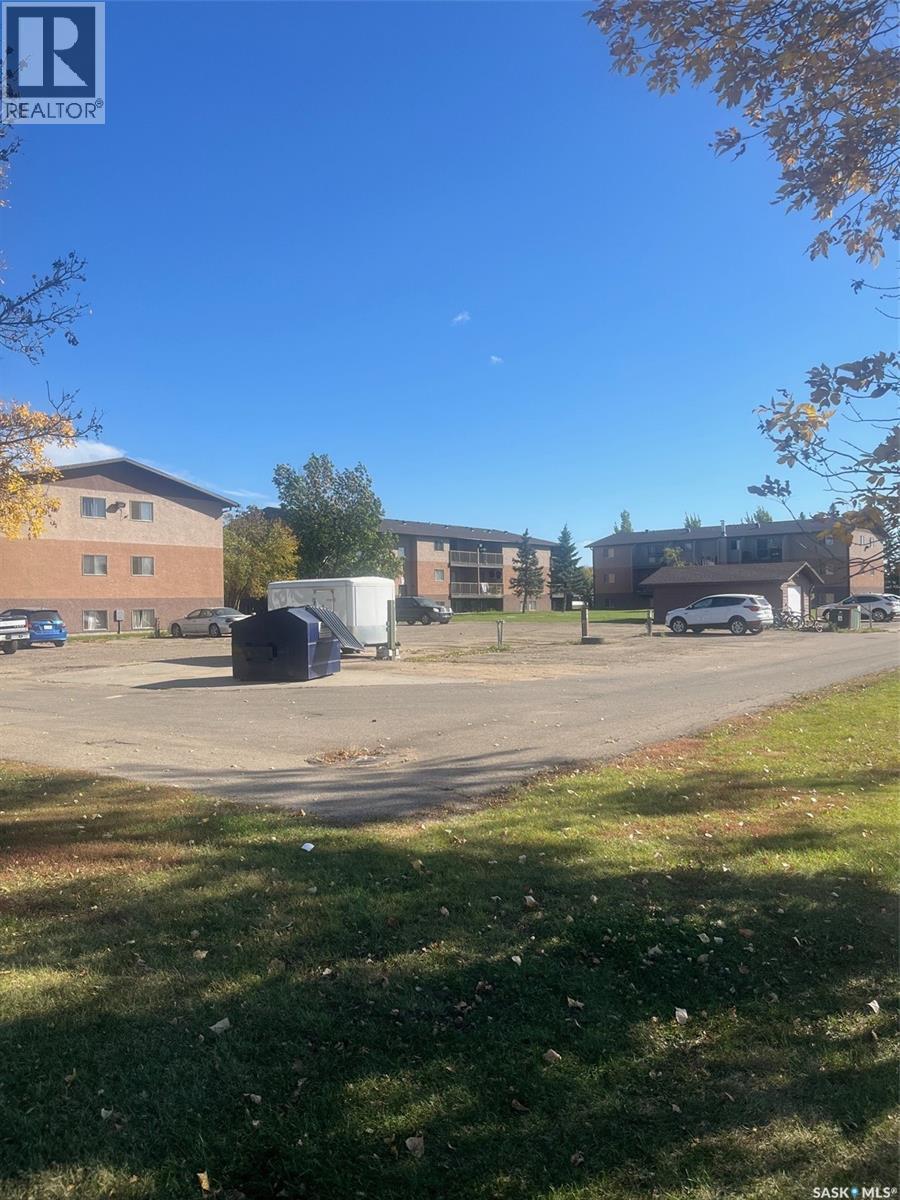12 13 Street #551 531, Weyburn, SK S4H 2Y4