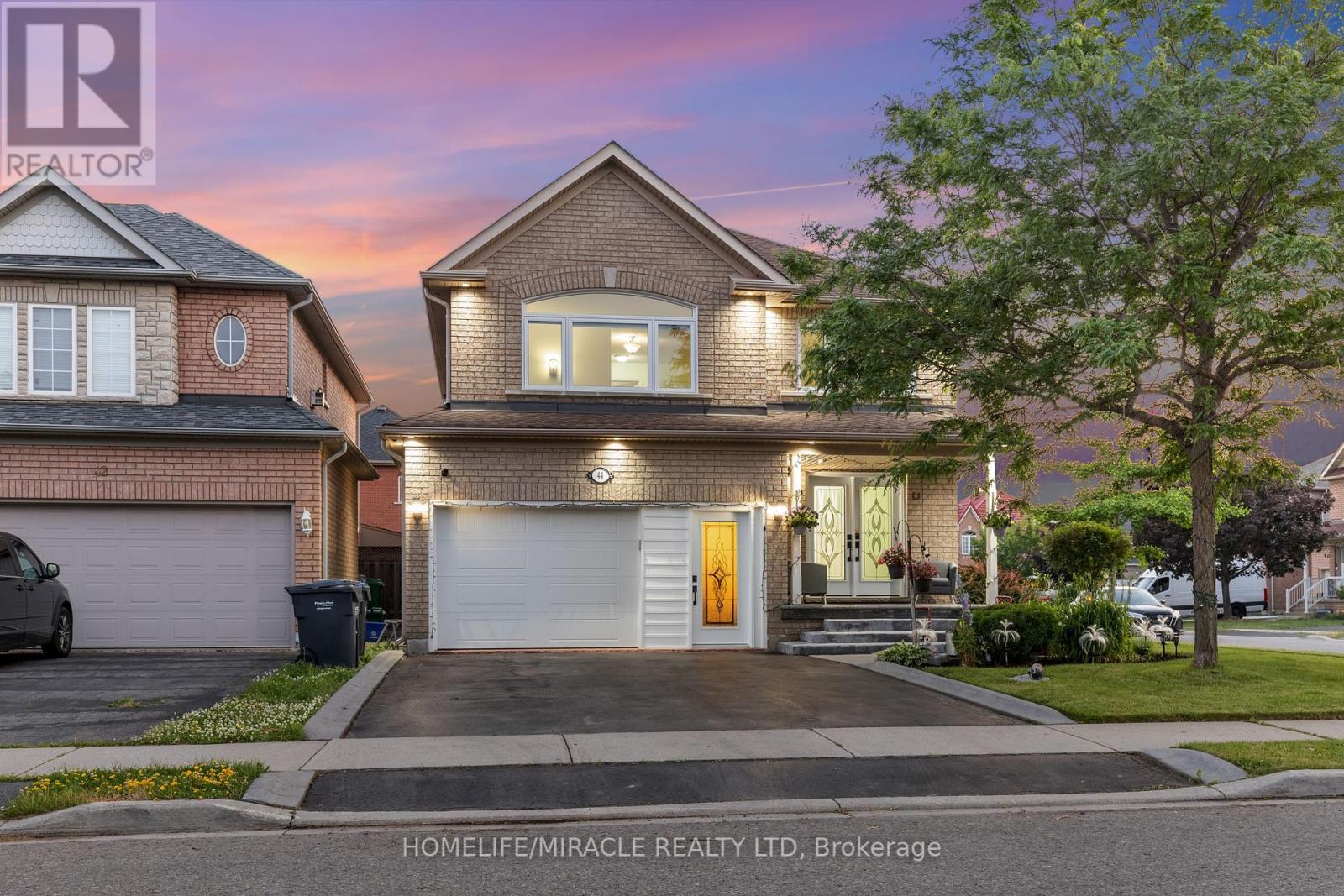 44 Newark Way, Brampton, ON L7A 2W8