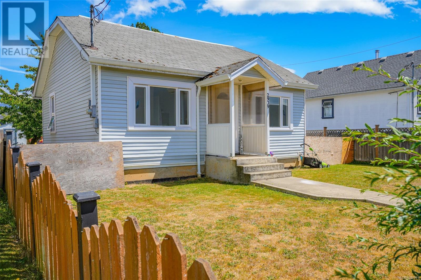 2939 11th Avenue, Port Alberni, BC V9Y 7L7
