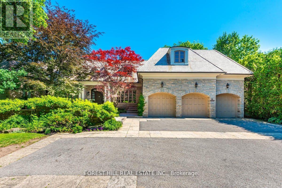 89 Old Colony Rd, Toronto, ON M2L 2K3
