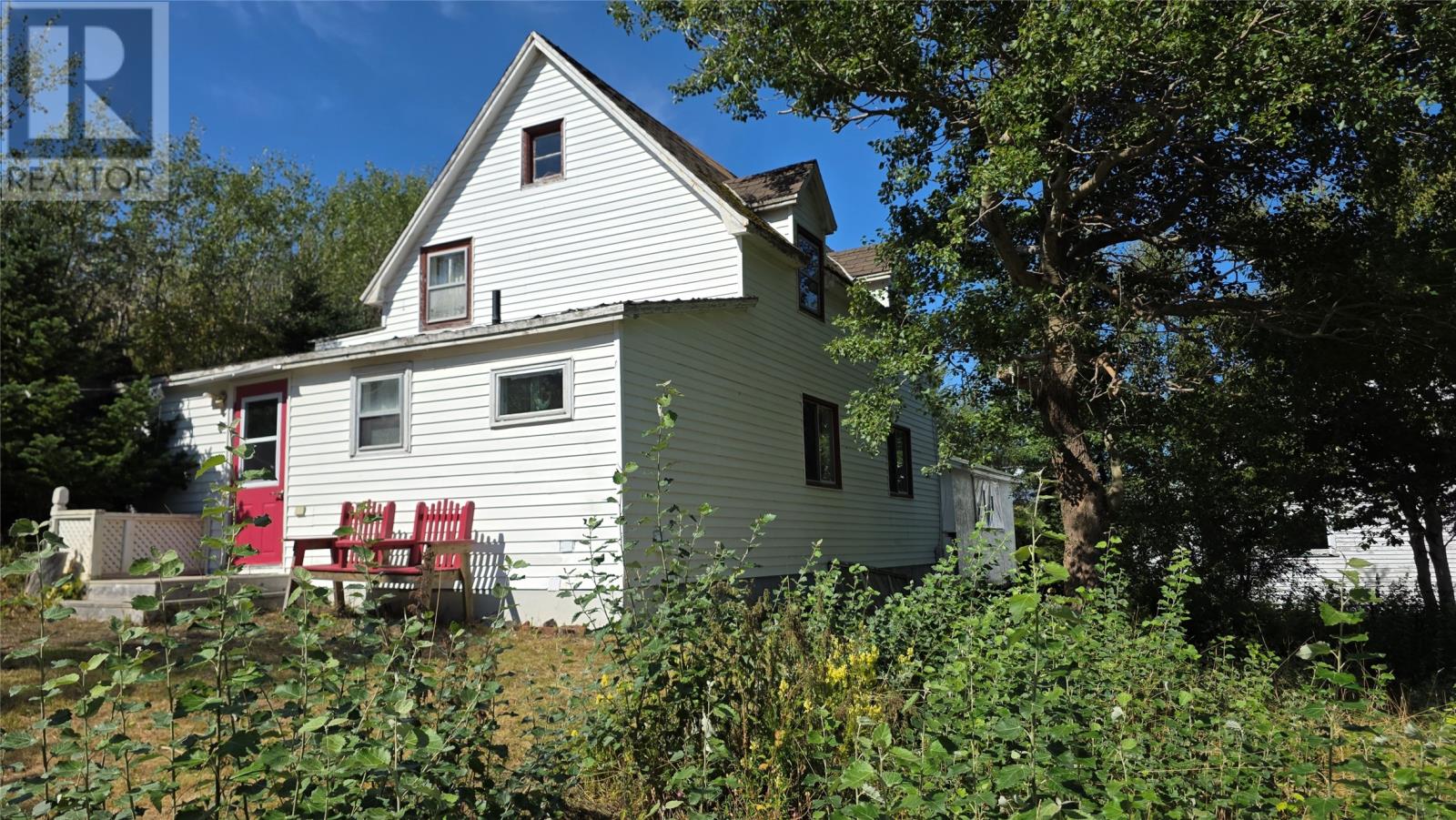 153 Main St, Twillingate, NL A0G 4M0