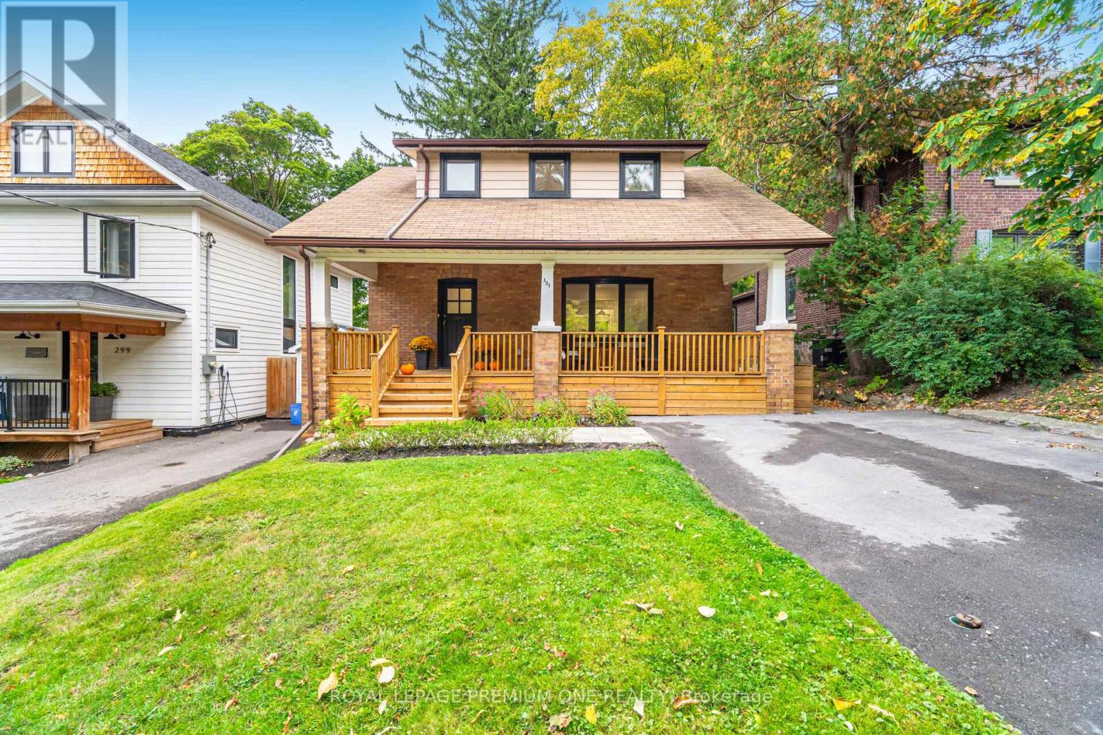 301 Court St, Newmarket, ON L3Y 3S6