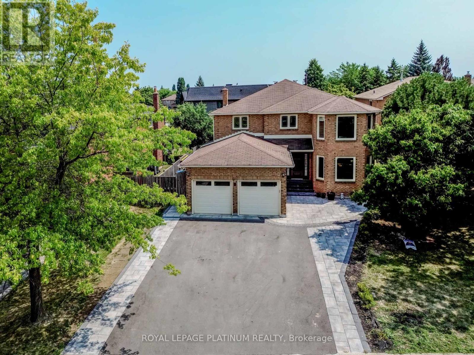 4 Burwash Ct, Brampton, ON L6Z 4M3