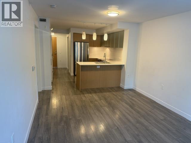 221 E 3rd Street Unit 111, North Vancouver, BC V7L 0C1